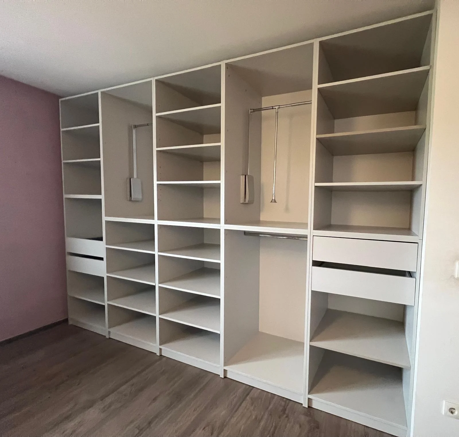 Ormari i ostali namještaj po mjeri